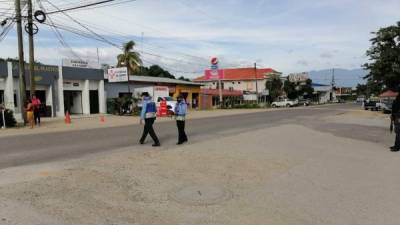 Los agentes trasladaron al menor al hospital regional, pero minutos después falleció.