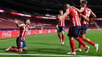 El Atlético de Madrid superó a la Real Sociedad y dio otro paso camino al título de la Liga Española.