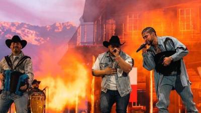 Grupo Frontera y Bad Bunny en el Festival de Coachella, en California.