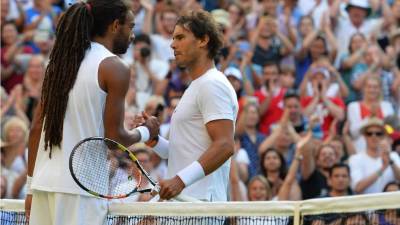 Brown se impuso por 7-5, 3-6, 6-4 y 6-4 con un juego agresivo.