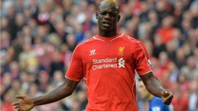 Tantas veces víctima... Y ahora, la FA levantó cargos de racismo contra Balotelli.