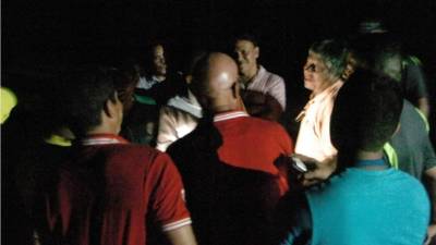 Las delegaciones de ambos clubes estuvieron debatiendo por varias horas si se podía realizar el encuentro.