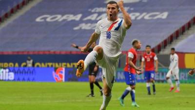 Braian Samudio marcó el primer gol para Paraguay ante Chile. Foto Twitter @CopaAmerica