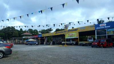 Momento del operativo ejecutado por agentes contra el narcotráfico.