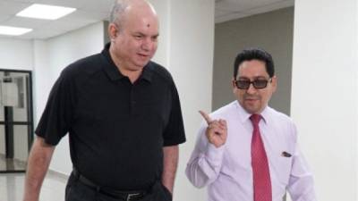 El exalcalde Rodolfo Padilla Sunseri huyó de su casa el martes luego que las autoridades judiciales le suspendieran la medida sustitutiva de arresto domiciliario de la cual gozaba.