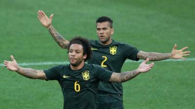Marcelo y Dani Alves quedaron fuera de la primera convocatoroa de Dunda.