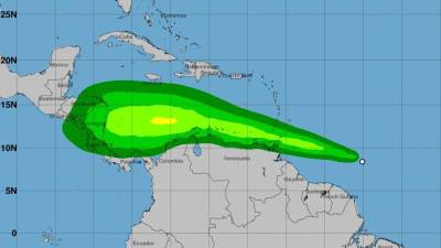 Posible trayectoria del fenómeno tropical que afectaría a Centroamérica como huracán, según proyecciones del Centro Nacional de Huracanes de EEUU, las cuales replica la Comisión Permanente de Contingencias de Honduras. Ilustración: NHC.