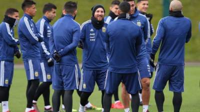 Lionel Messi ya entrena con la selección de Argentina.