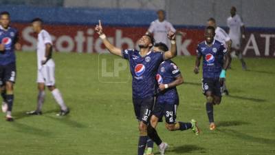 Ángel Tejeda festejando su gol marcado ante Cibao FC.