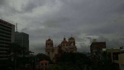 Hay probabilidades de lluvias para este martes en San Pedro Sula y en la mayor parte de Honduras.