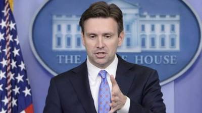 El portavoz de la Casa Blanca, Josh Earnest, en rueda de prensa.