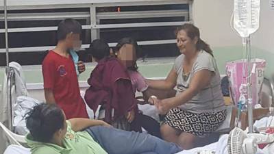 La madre de la menor ya está con su hija. Otros dos niños, hijos del supuesto agresor, también eran víctimas de maltrato, según las denuncias en poder de las autoridades.