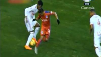 Michaell Chirinos y su jugada de lujos contra el Red Bulls.