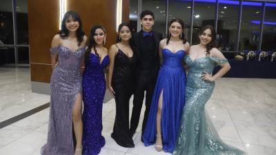 Nadia Paz, Ester Arellano, Gissell Almendárez, Juan Melara, Susy Portillo y Anny Mondragón.