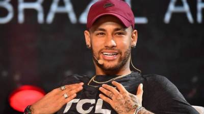 Neymar se siente 'orgulloso' de vestir la nueva camiseta del PSG.