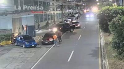 Imagen capturada con cámara de seguridad en el momento del crimen.