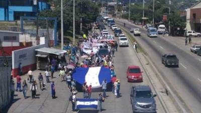 Muchos hondureños participaron en la caravana de solidaridad con los migrantes.
