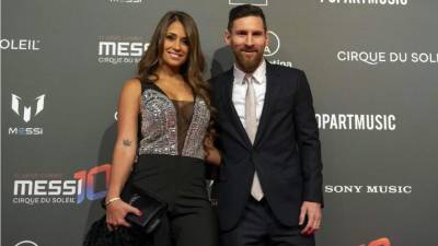 Lionel Messi y el Cirque du Soleil han presentado mundialmente este jueves, en el Camp Nou, el espectáculo que la compañía circense ha preparado en torno a la figura del argentino, quien ha participado en la creación del proyecto. Antonella Roccuzzo fue la gran sensación.