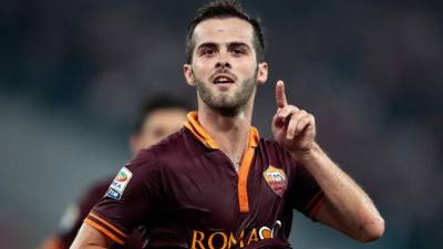 Miralem Pjanic pidió a la Roma que lo dejen pasar a la Juventus.
