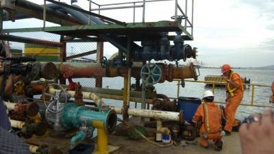 Petrocaribe es una alianza petrolera de algunos países del Caribe con Venezuela. Consiste en que las naciones caribeñas compren el petróleo venezolano en condiciones de pago preferencial.