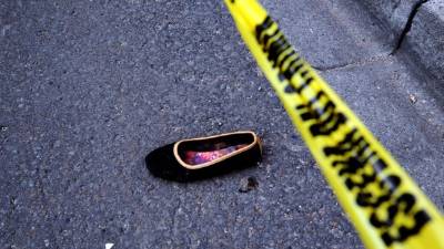 Servicios de emergencia acudieron al sitio, pero sólo confirmaron que estaba muerta. Foto archivo