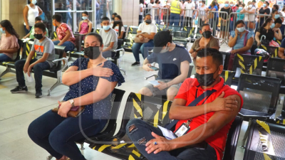 La vacunación estará disponible para mayores de 12 años y mujeres embarazadas.