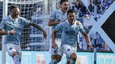 Roger Espinoza es de los jugadores más destacados del Sporting Kansas City.