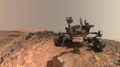Fotografía cedida de un autorretrato de bajo ángulo de Curiosity, el robot explorador de la NASA en Marte, en el lugar desde donde se perforó un objetivo rocoso llamado 'Buckskin' en el bajo Mounte Sharp. EFE/NASA/JPL-Caltech/MSSS