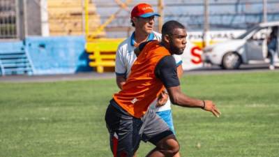 Pedro Troglio, DT del Olimpia, elogió a su delantero Jorge Benguché.