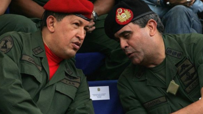 expresidente Hugo Chávez y el general Raúl Baduel