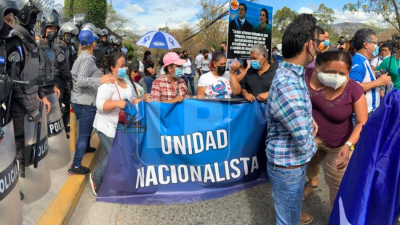 Imagen de la protesta frente a la CSJ.