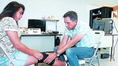 La medicina para Salomón Nazar es como el fútbol, lo lleva en la sangre.