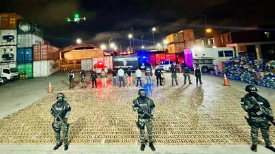 La incautación fue ejecutada en el puerto marítimo de Guayaquil, Ecuador.