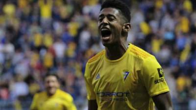 Antony Lozano espera lograr el ascenso a la primera división de España con el Cádiz.