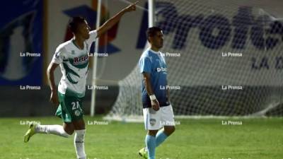 Henry Ayala hizo un golazo para el empate 3-3 del Juticalpa ante Real de Minas.