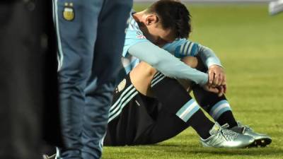 Leo Messi, muy triste tras no poder ganar la Copa América con la albiceleste. Foto AFP