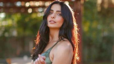Aunque habían rumores de un romance entre ellos, Aislinn Derbez y Jonathan Kubben mantuvieron su relación en secreto, hasta ahora que lo compartieron en redes sociales.