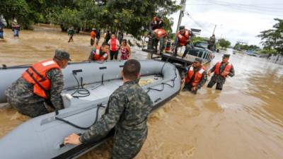 El jefe de Comando de Incidencias de la Copeco, Marvin Aparicio, dijo que 361,700 personas han sido afectadas por las inundaciones. AFP