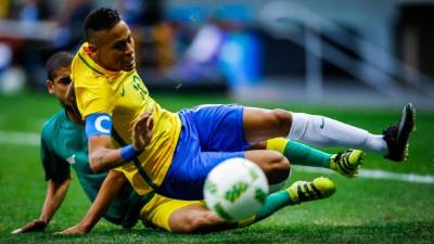 Neymar no tuvo el mejor de los encuentros. Foto EFE.