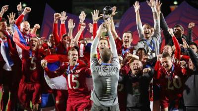 Serbia hizo historia al ganar su primer título mundial Sub-20 como país independiente .