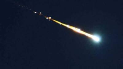 Los guatemaltecos se mostraron asombrados por el paso del meteorito. Foto: Jonathán Paz.