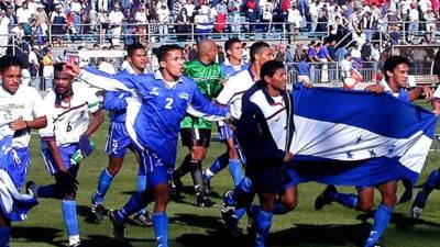 Los Juegos Olímpicos de Sydney 2000 fueron los primeros que disputó la Selección Sub-23 de Honduras en su historia. El equipo nacional estuvo en el Grupo C a Nigeria, Italia y Australia. Sumó cuatro puntos, pero no logró avanzar a cuartos de final.