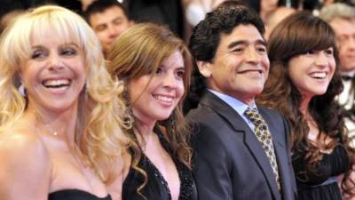Diego Maradona pidió cárcel para una de sus hijas.