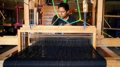 Los tejedores se adaptaron a las circunstancias para poder seguir trabajando y ganarse el sustento.