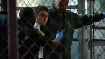 El atacante que provocó la muerte de 17 personas había tenido preparación militar.