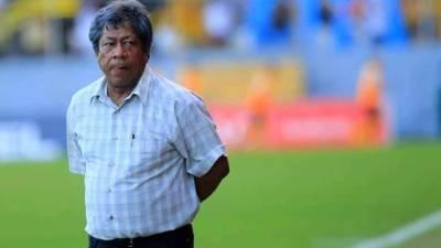 Ramón Maradiaga estaría firmando este miércoles como nuevo DT de los salvadoreños.