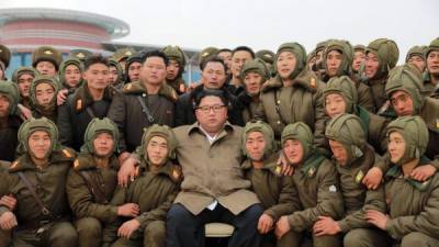 Kim Jong Un supervisó maniobras militares este lunes tras lanzar un nuevo reto a EEUU./AFP.