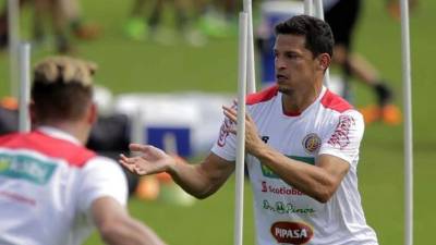 Daniel Colindres en un entrenamiento de la selección de Costa Rica.