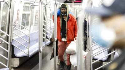 Todos los viajeros del transporte público en EE.UU. deberán llevar una máscara por orden federal. EFE