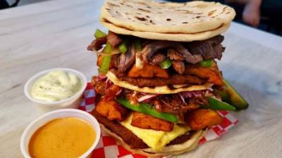 'La Burrita Loca' tiene un menú muy variado, pero las burritas son las preferidas.